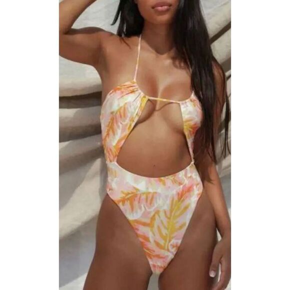 Stone Fox Riva One Piece Swimsuit NWT Sz Small - Picture 1 of 6